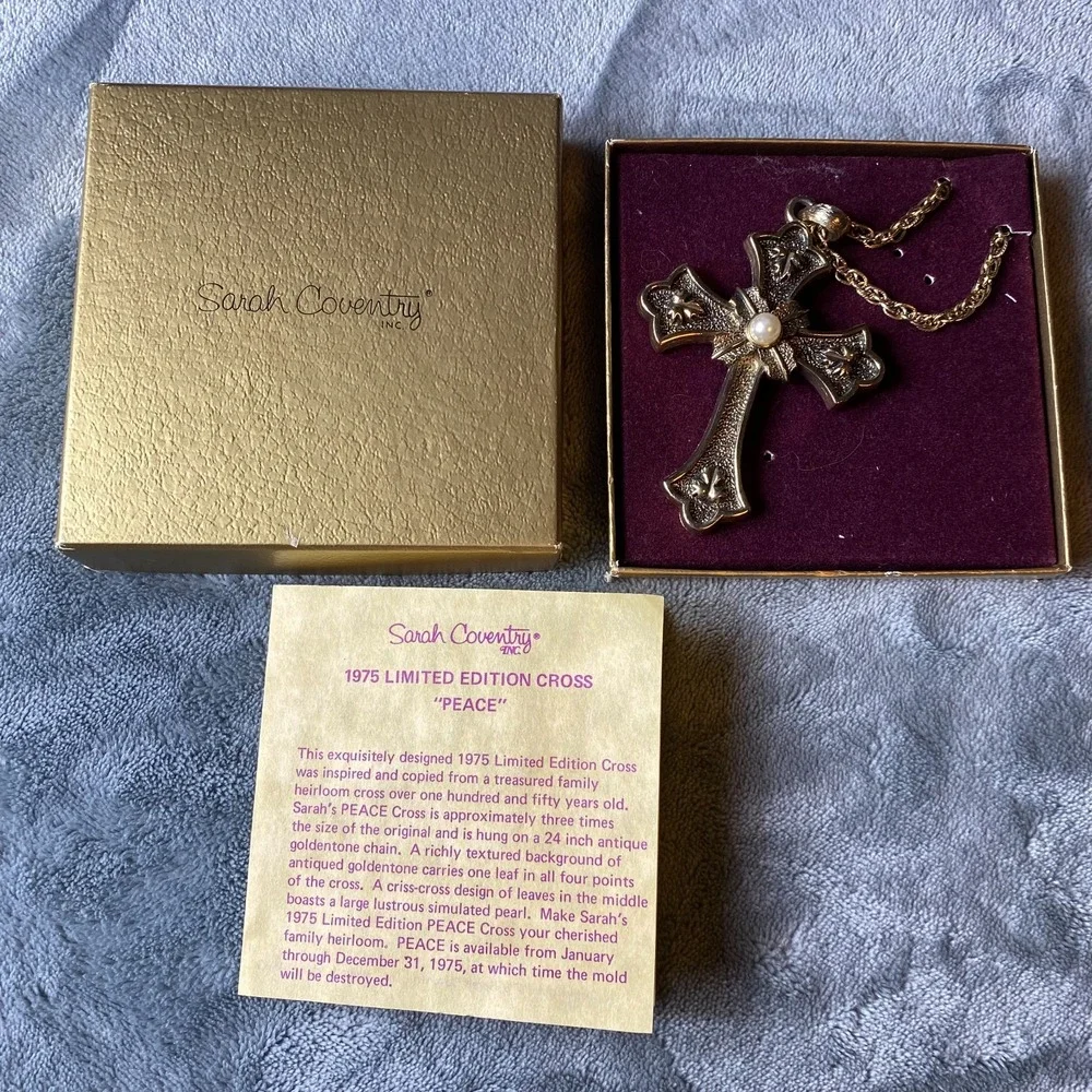 N/A vintage jewelry